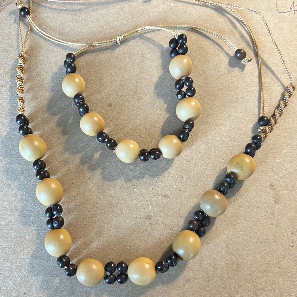 Necklace and bracelet set brown and beige beaded
